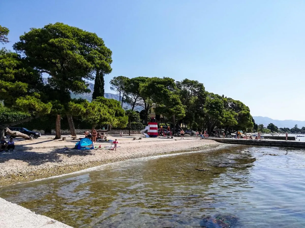 Apartment Mateo Kastela 0*,  Croatia