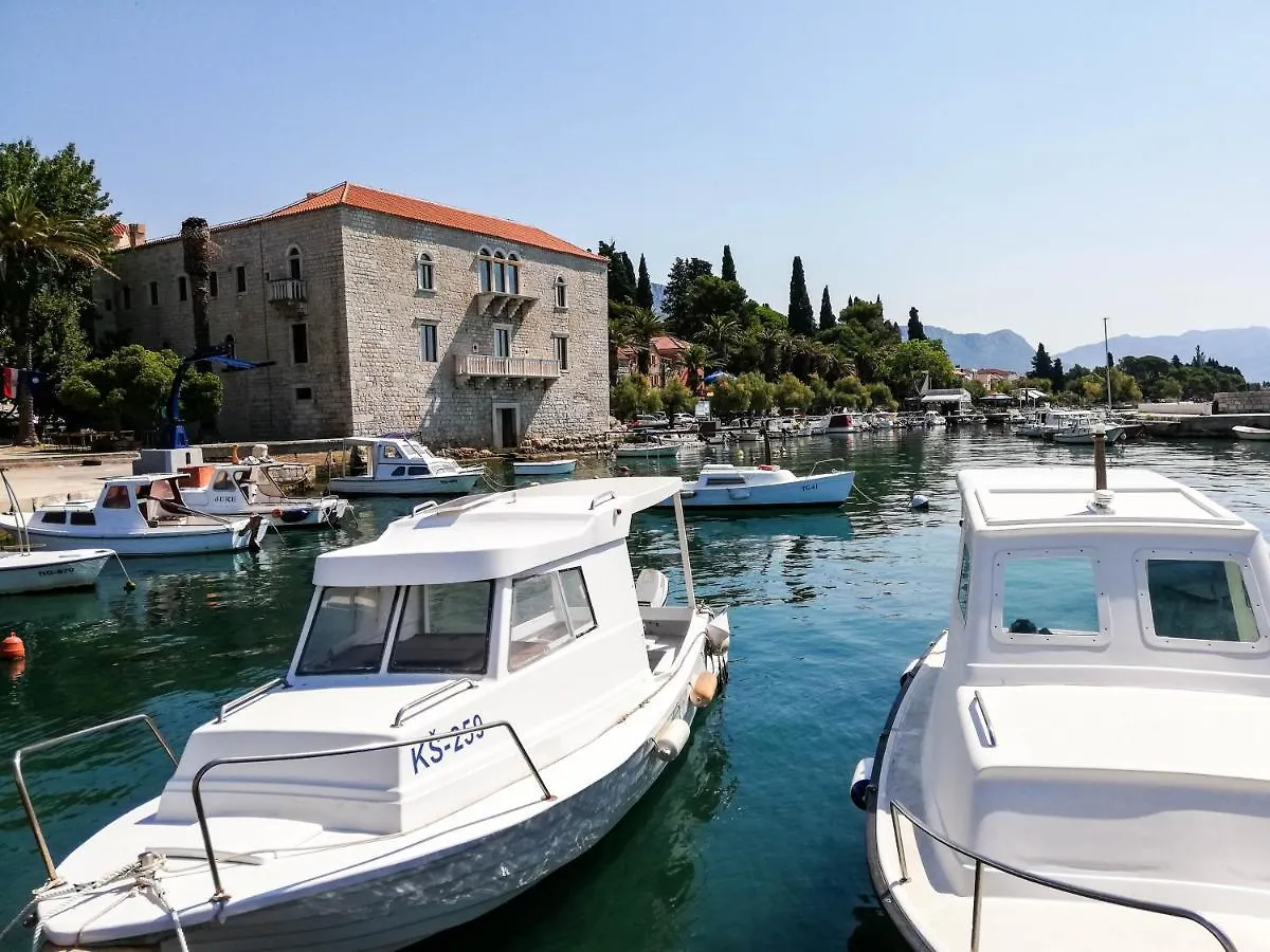 Apartment Mateo Kastela Croatia