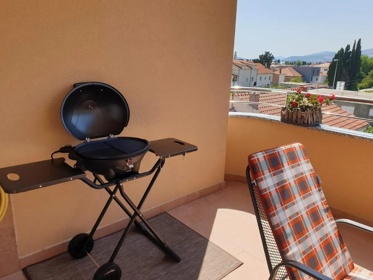 Apartment Mateo Kastela